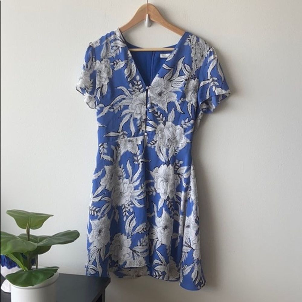 Lovers + Friends Blue Floral Cassidy Riviera Dress - Picture 4 of 12